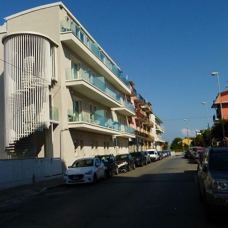 Apartamento A Due Passi Dal Mare Civitanova Marche Exterior foto