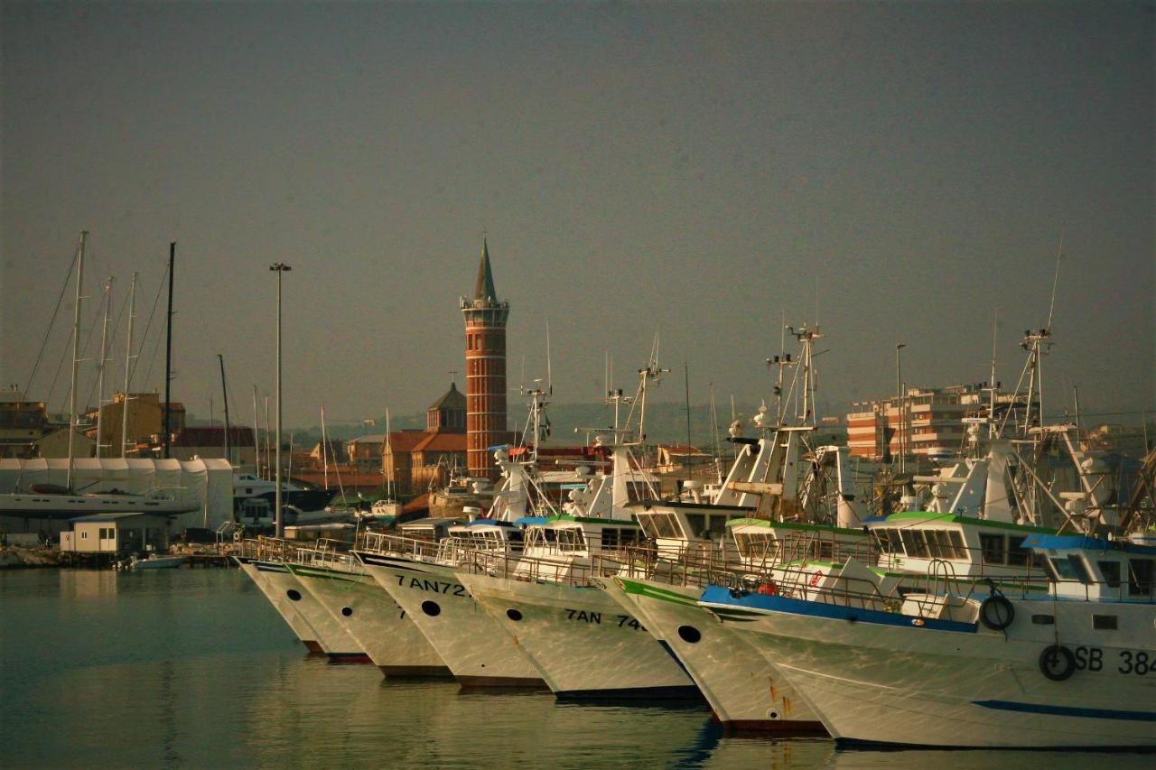 Apartamento A Due Passi Dal Mare Civitanova Marche Exterior foto